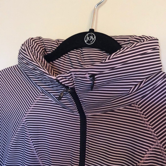 Lululemon Jacket in size 6 - Picture 4 of 5